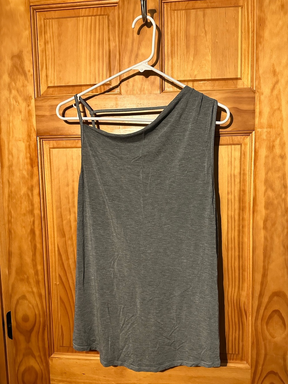 Lululemon tank top.